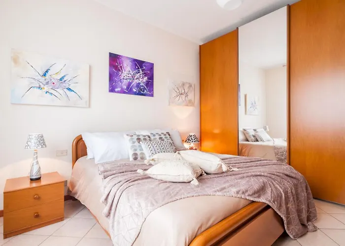 Διαμέρισμα Timo's Art House Dormelletto